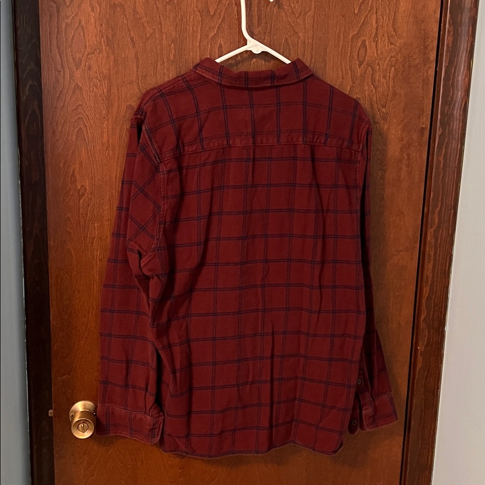 Madewell Men's Burgundy Checkered Flannel Shirt - Picture 2 of 4